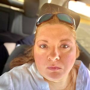 Meet your Posher, Lee ella